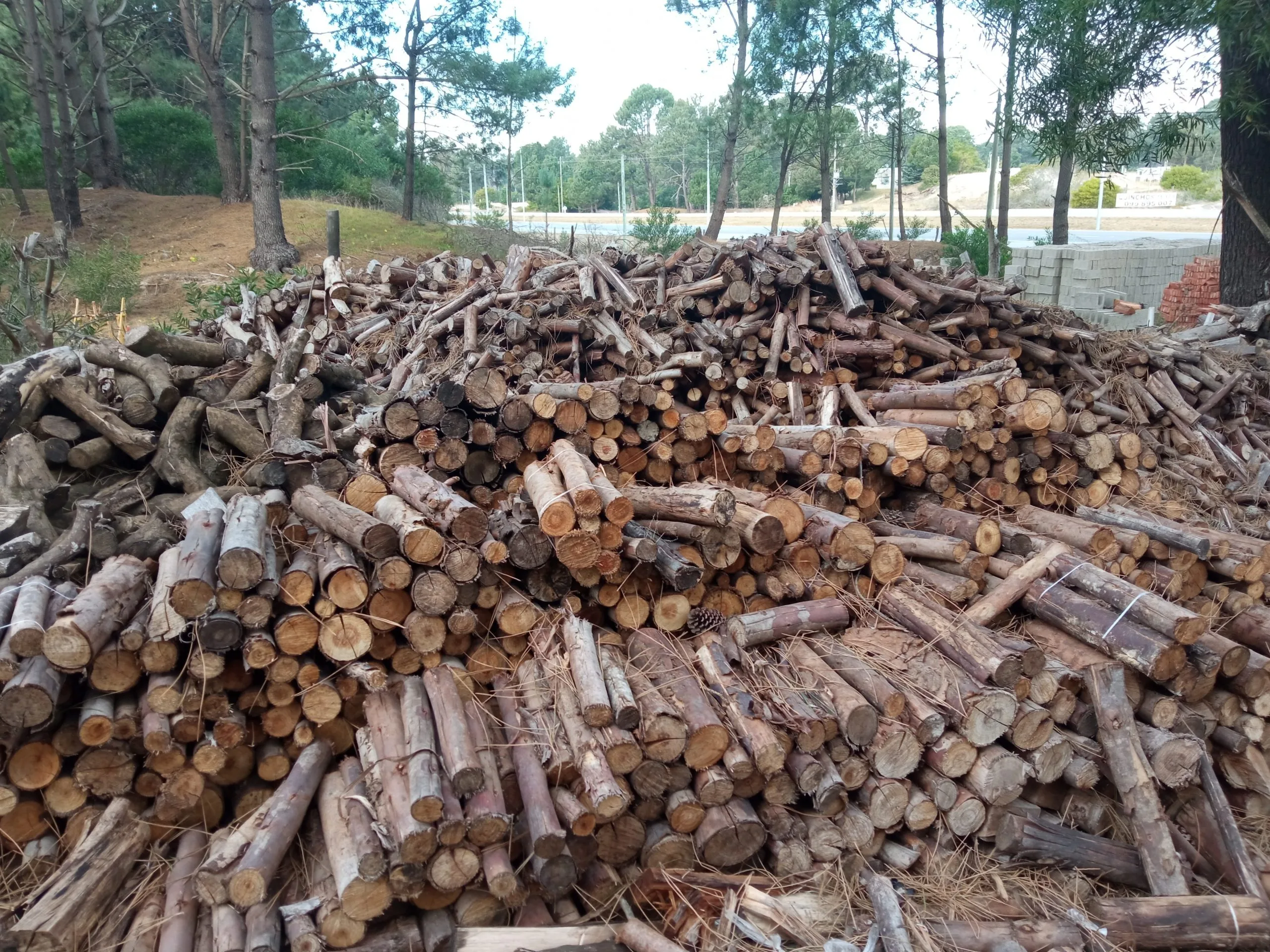 LEÑERÍA LOS SALVAT